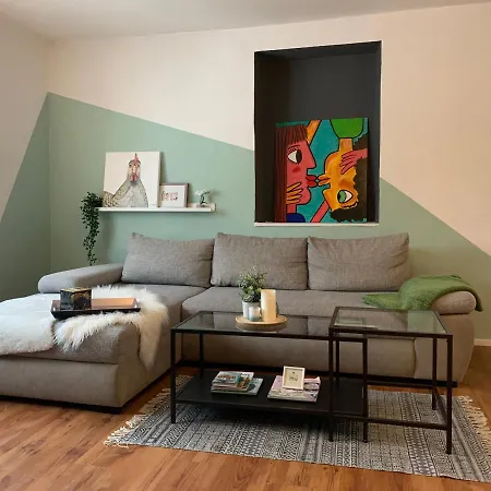 Διαμέρισμα Hen Coop In Complete House Mit Optionaler Sauna *